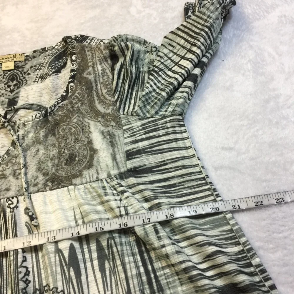 One World Blouse Top Size M Womans Black White Paisley Lace Trim Boho Cropped - Picture 14 of 15